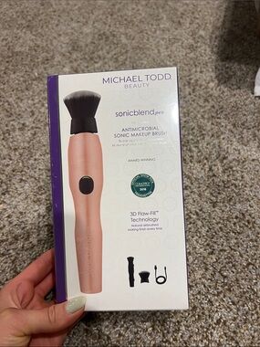 Michael Todd Beauty Sonicblend Pro Antimicrobial Makeup Brush - Rose Gold